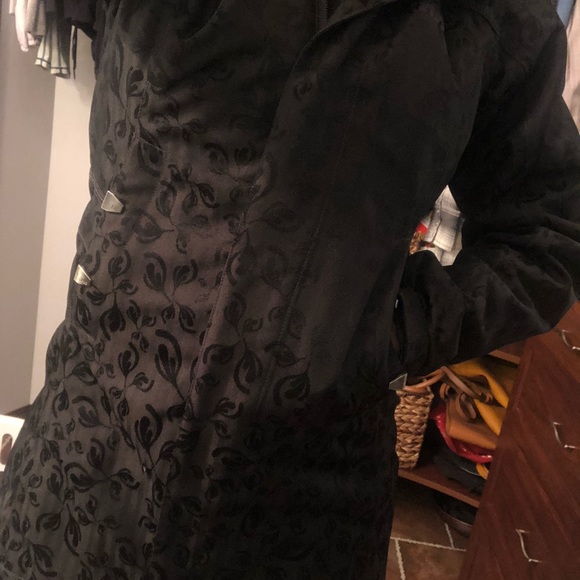 Helly Hansen Winter Coat - Picture 3 of 4